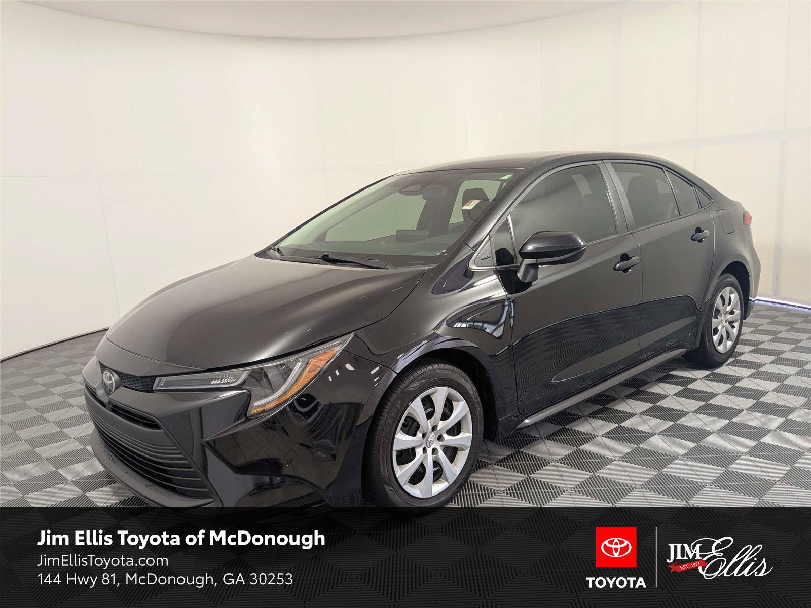 Certified 2023 Toyota Corolla LE FWD image 1