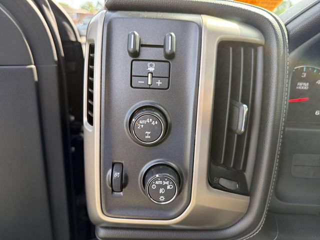 Used 2018 GMC Sierra 1500 Denali w/ Denali Ultimate Package AWD/4WD image 17