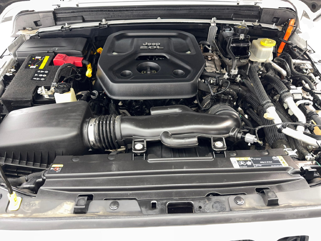 Used 2022 Jeep Wrangler Unlimited Sahara AWD/4WD image 73
