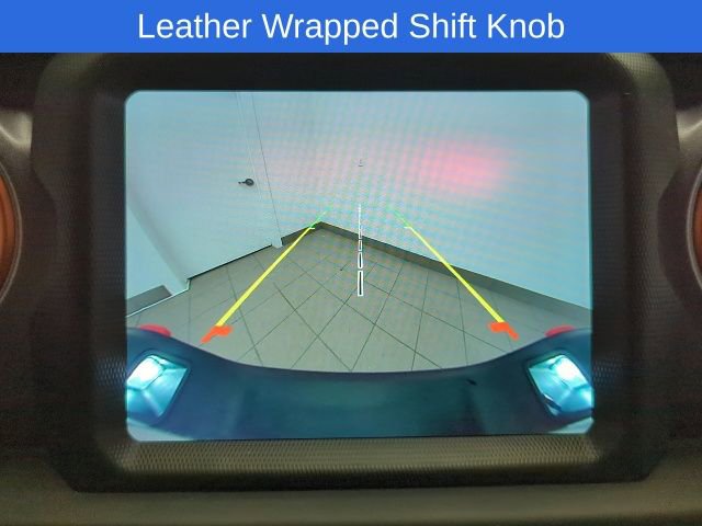 Used 2023 Jeep Gladiator Mojave w/ Cold Weather Group image 17