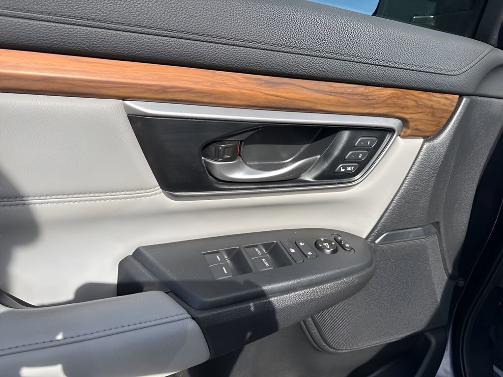 Used 2018 Honda CR-V Touring image 28