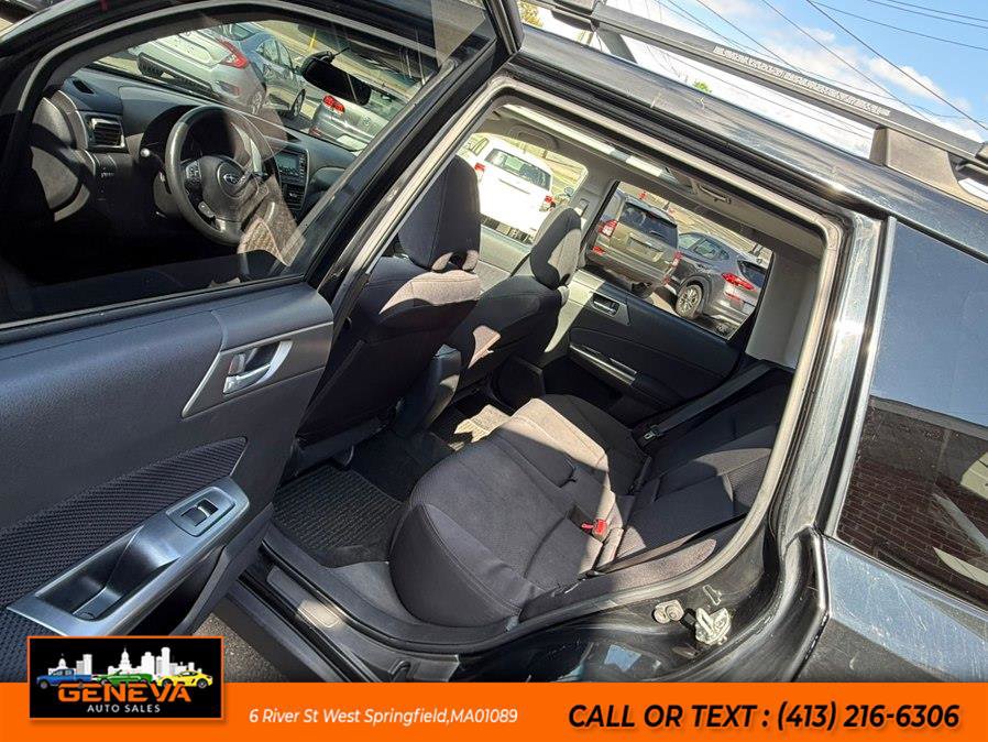 Used 2011 Subaru Forester 2.5X Premium w/ All-Weather Pkg AWD/4WD image 11