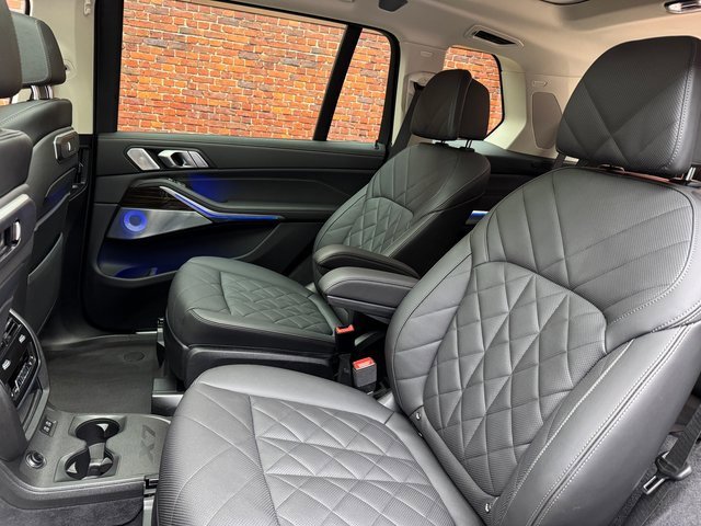 Certified 2025 BMW X7 xDrive40i w/ Premium Package image 25
