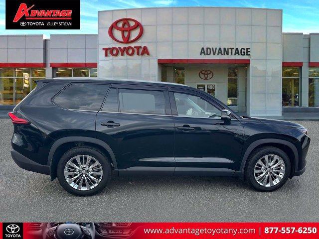 Used 2024 Toyota Grand Highlander AWD image 5