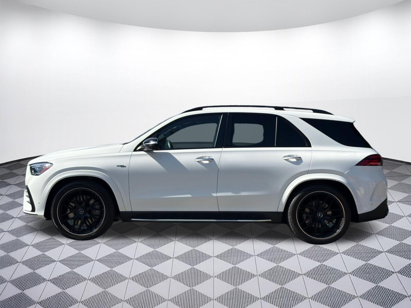 Used 2025 Mercedes-Benz GLE 53 AMG 4MATIC image 2