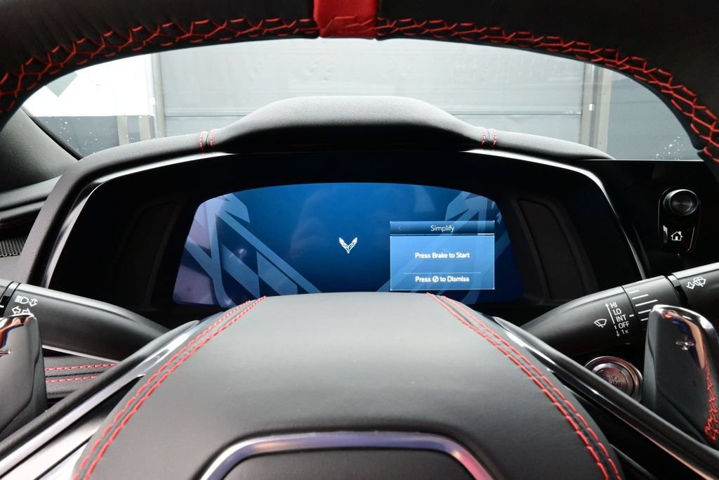 Used 2025 Chevrolet Corvette Z06 RWD image 9