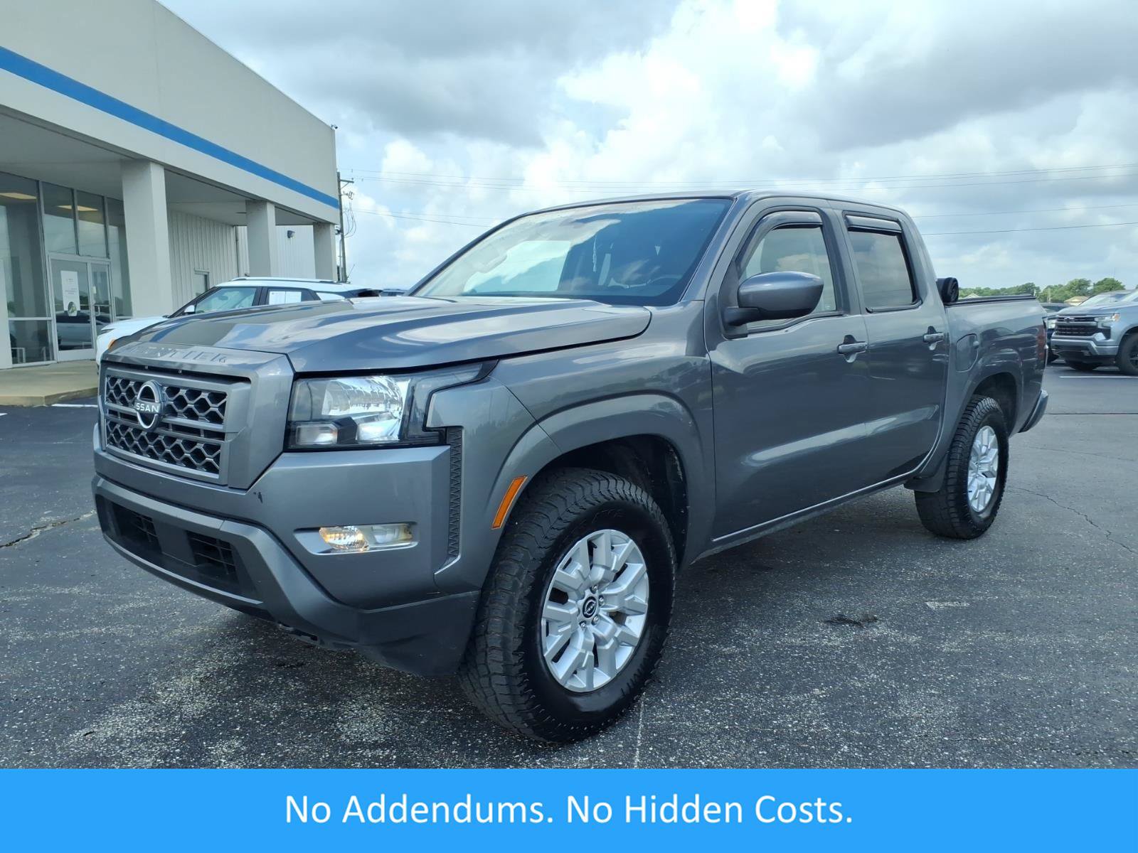 Used 2022 Nissan Frontier SV AWD/4WD image 1
