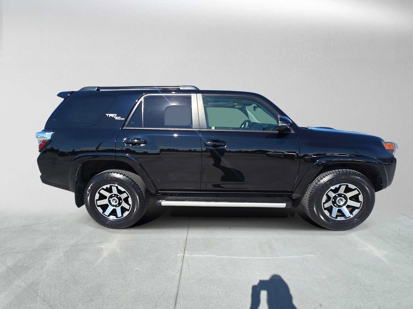 Certified 2023 Toyota 4Runner TRD Off-Road Premium w/ Moonroof Package AWD/4WD image 8