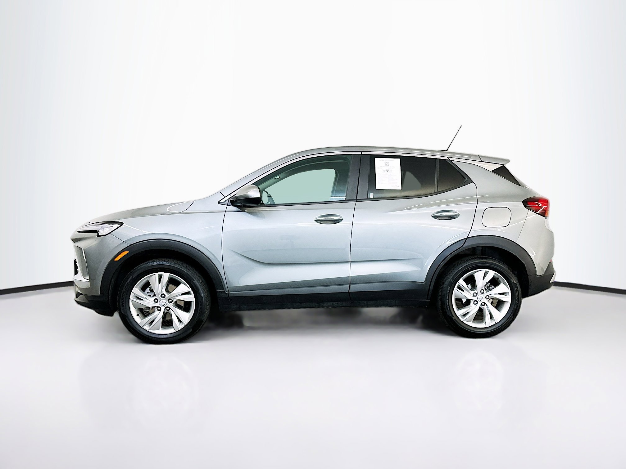 Used 2025 Buick Encore GX Preferred image 4