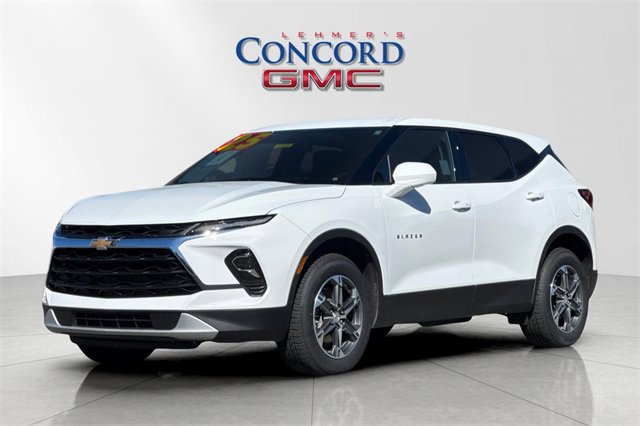 Used 2025 Chevrolet Blazer LT image 8