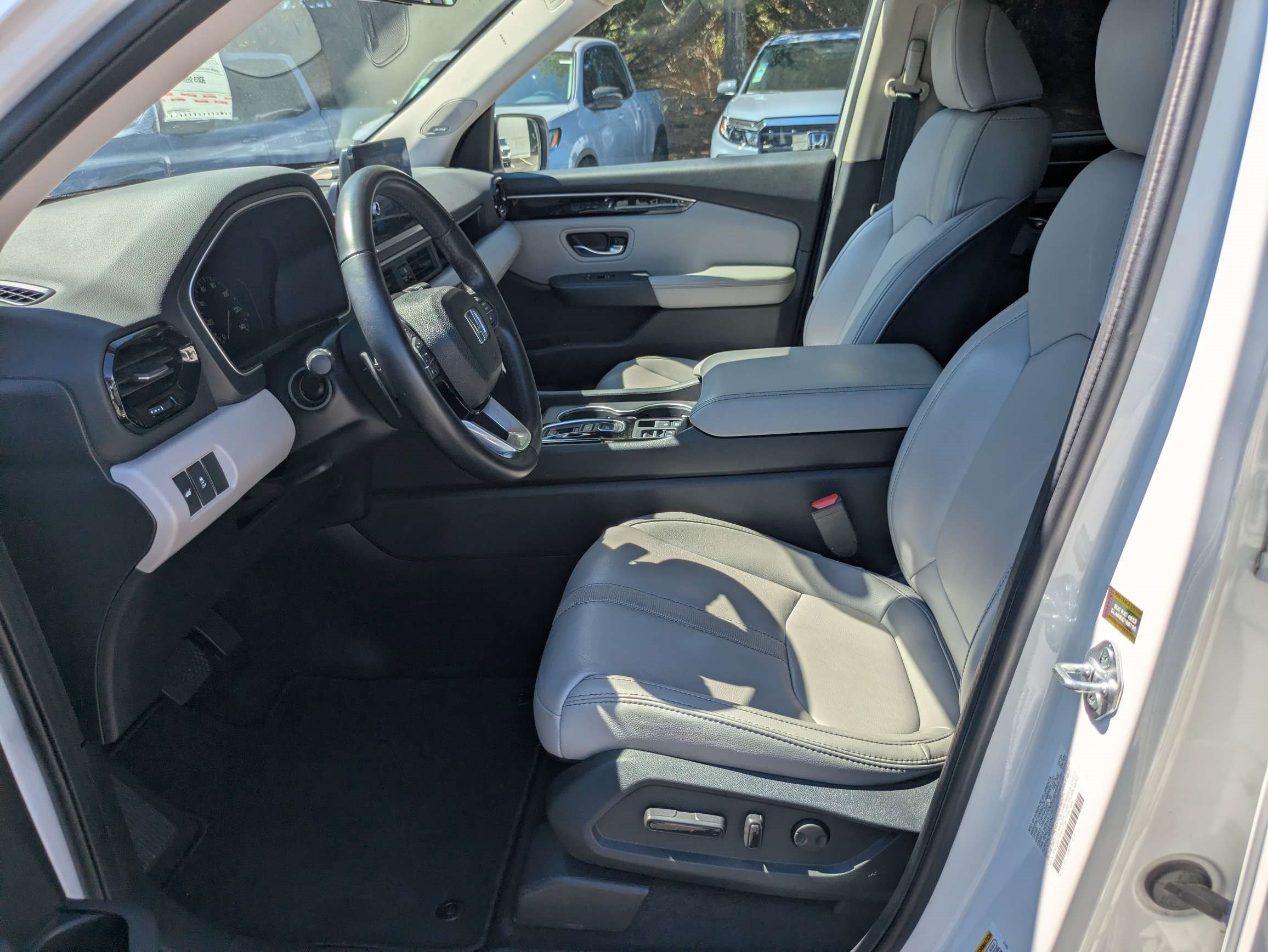 Certified 2023 Honda Pilot Touring image 28
