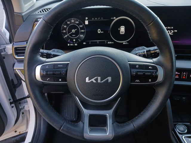 Used 2025 Kia Sportage SX image 15