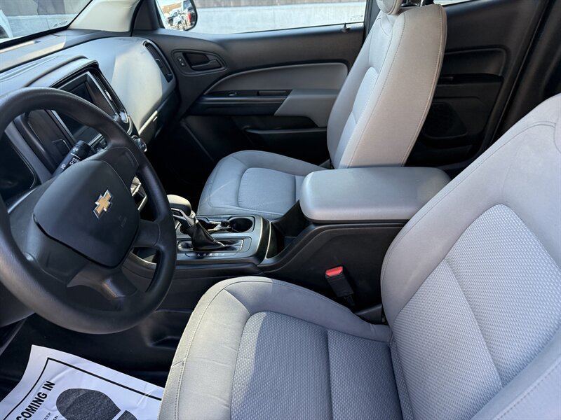 Used 2022 Chevrolet Colorado W/T RWD image 24