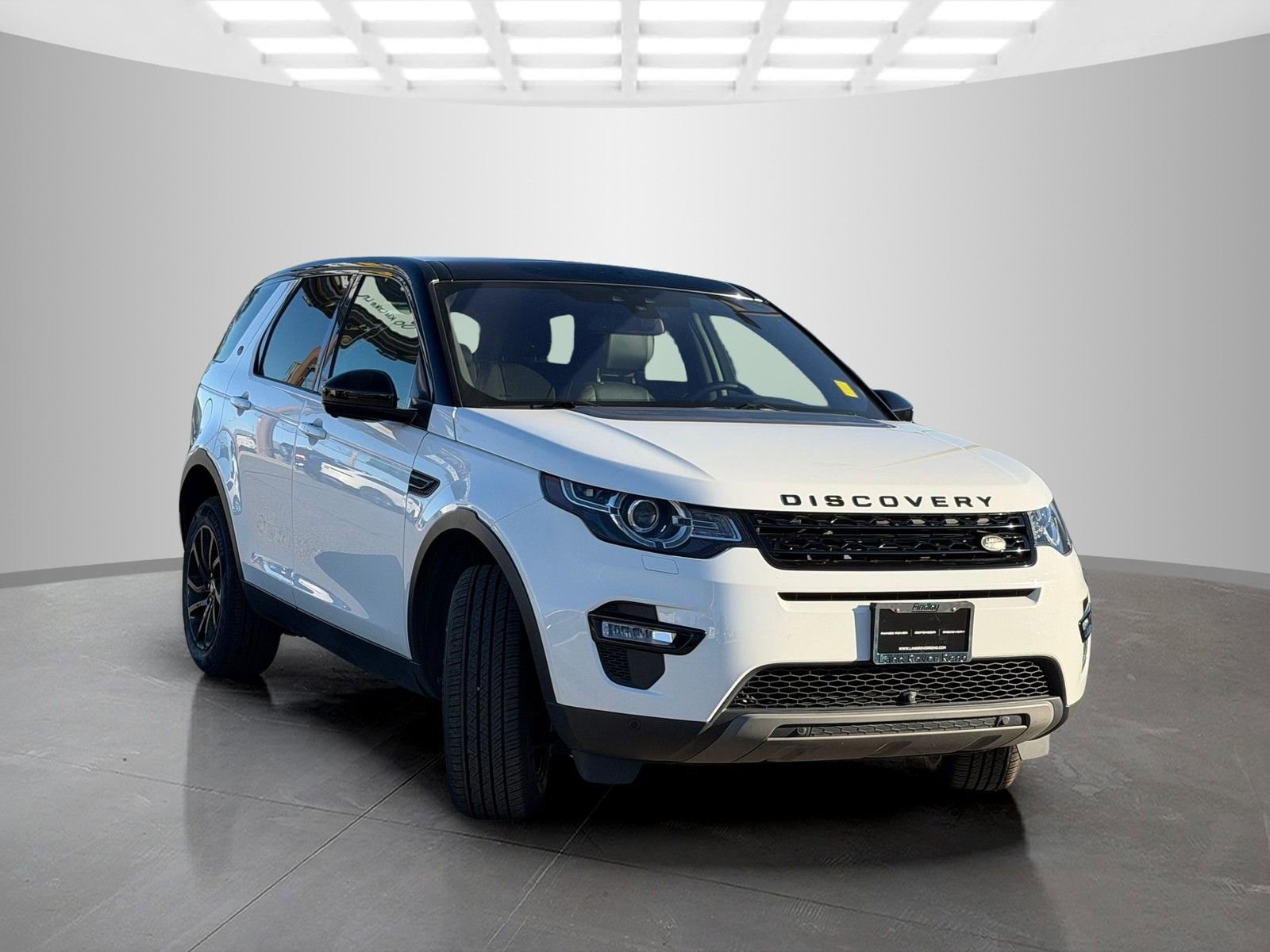 Used 2019 Land Rover Discovery Sport HSE image 3