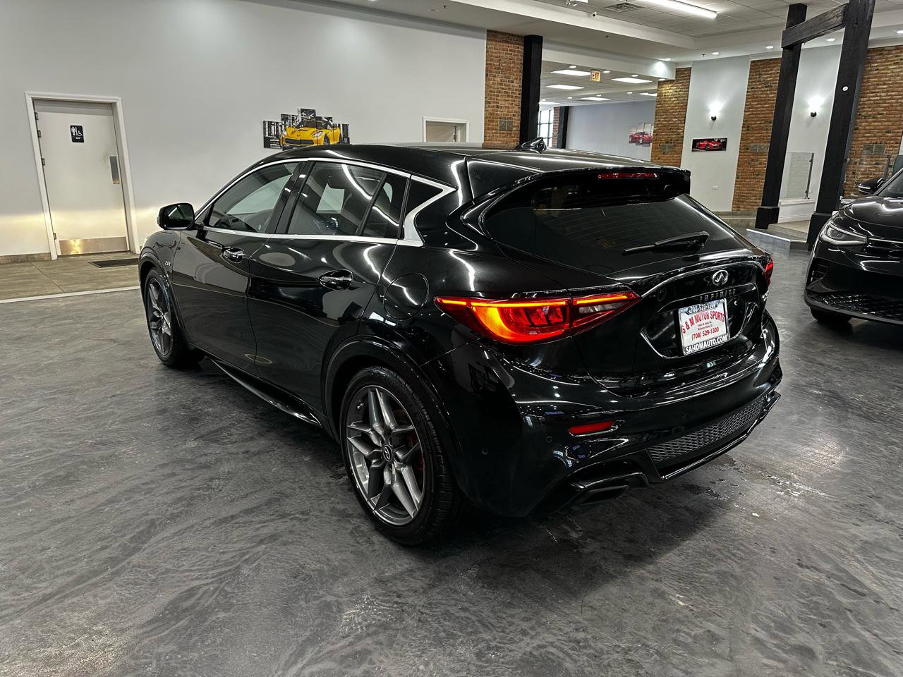 Used 2018 INFINITI QX30 Sport w/ Sport Leather Package image 7