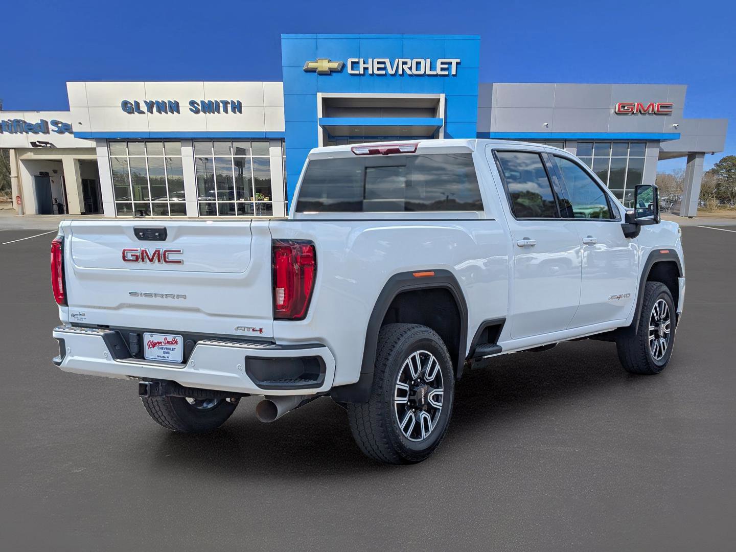 Used 2023 GMC Sierra 2500 AT4 w/ AT4 Preferred Package image 8