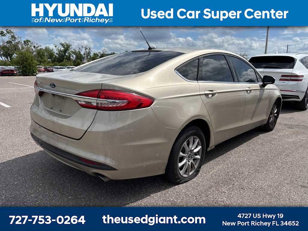 Used 2017 Ford Fusion S FWD image 3
