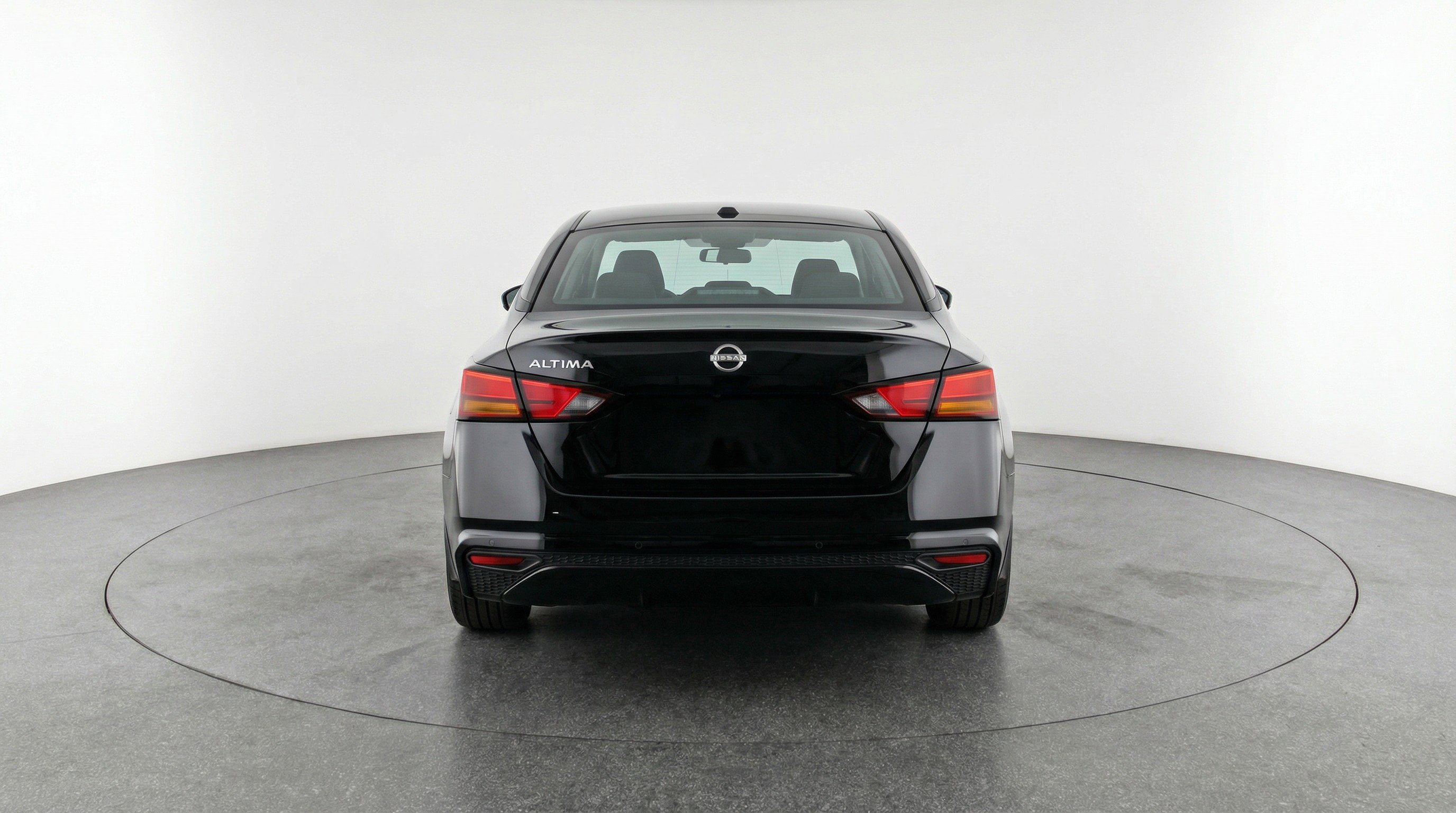 Used 2025 Nissan Altima 2.5 SV FWD image 7