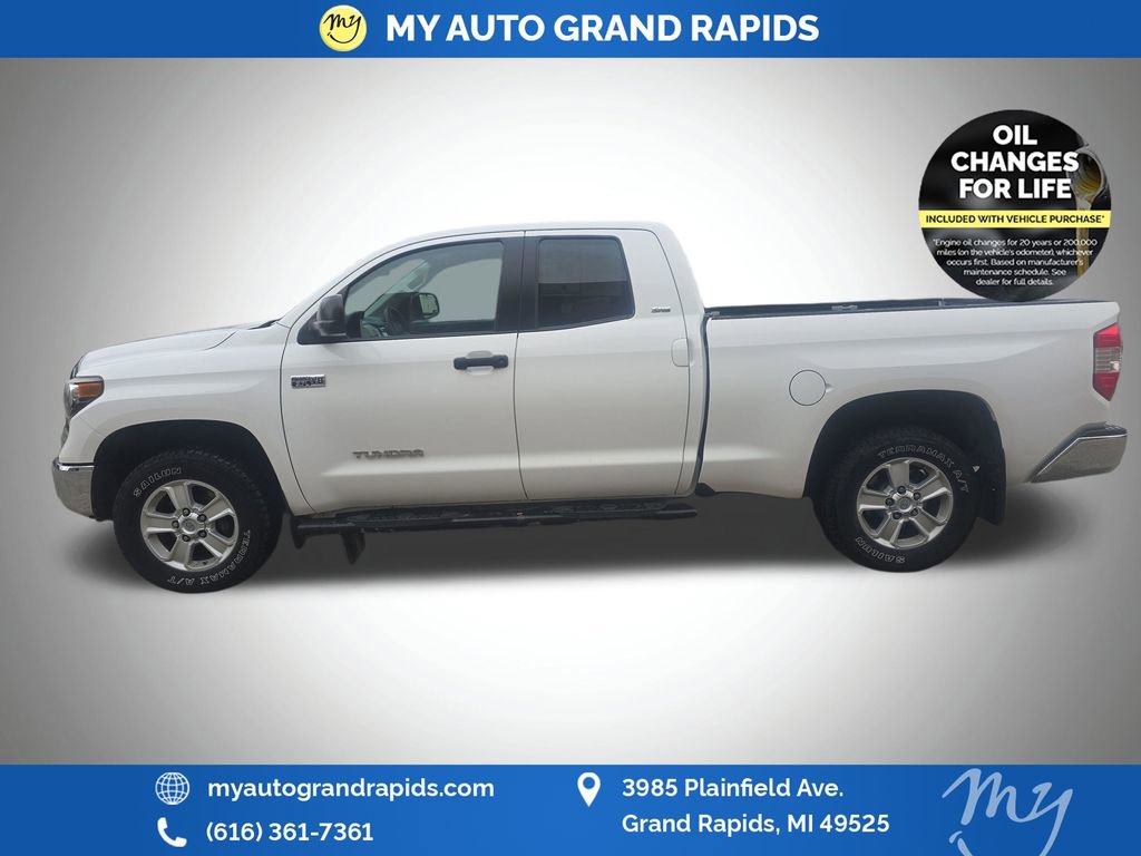 Used 2018 Toyota Tundra SR5 AWD/4WD image 3