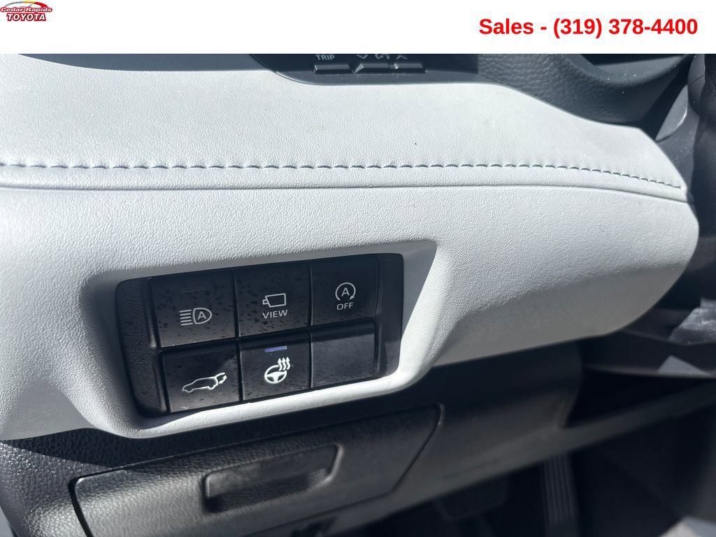 Used 2024 Toyota Highlander Platinum AWD/4WD image 12