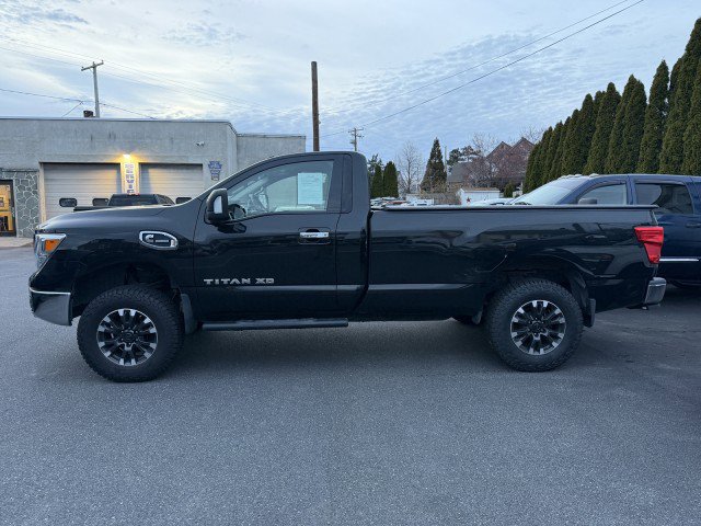 Used 2017 Nissan Titan SV image 6