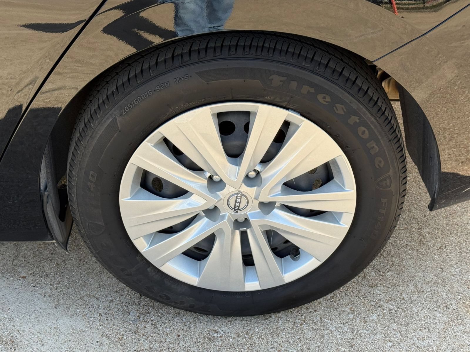 Used 2025 Nissan Sentra S FWD image 30