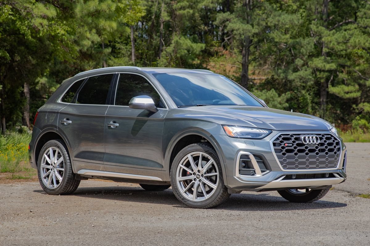 Used 2022 Audi SQ5 Prestige w/ Prestige Package AWD/4WD image 3