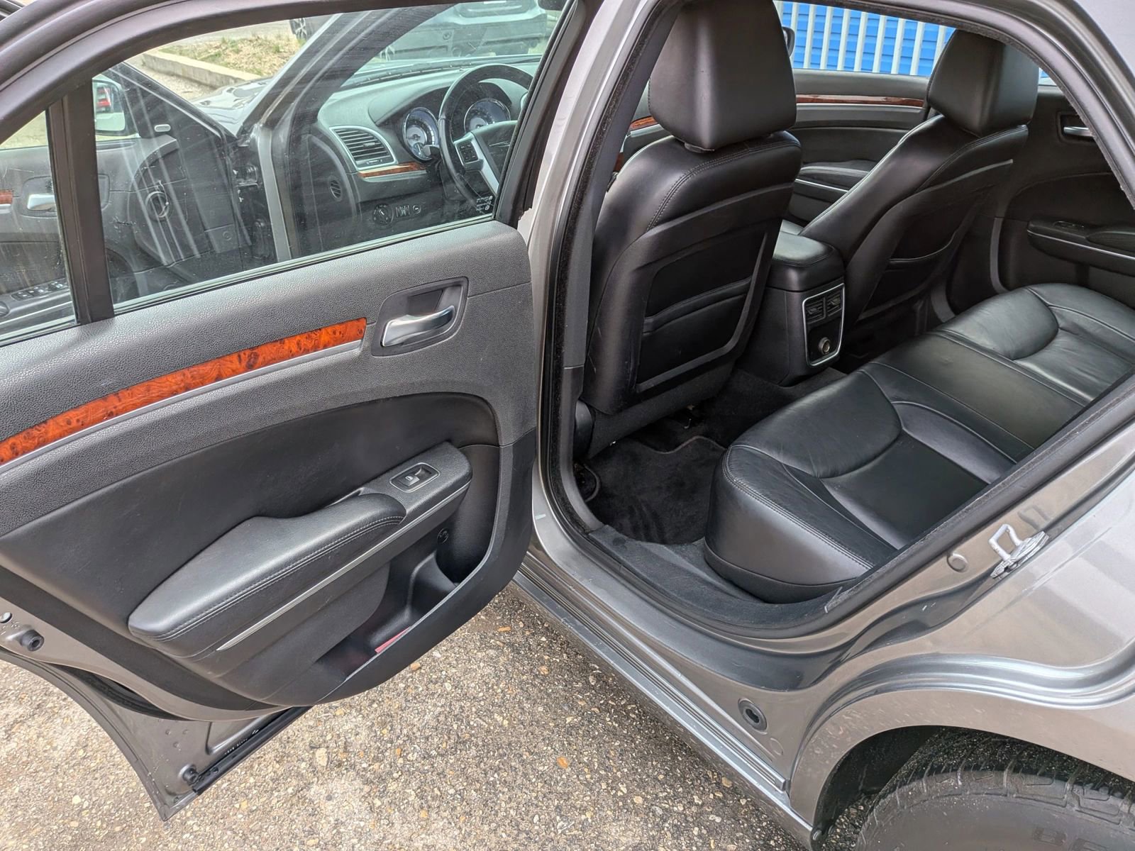 Used 2012 Chrysler 300 Limited RWD image 21