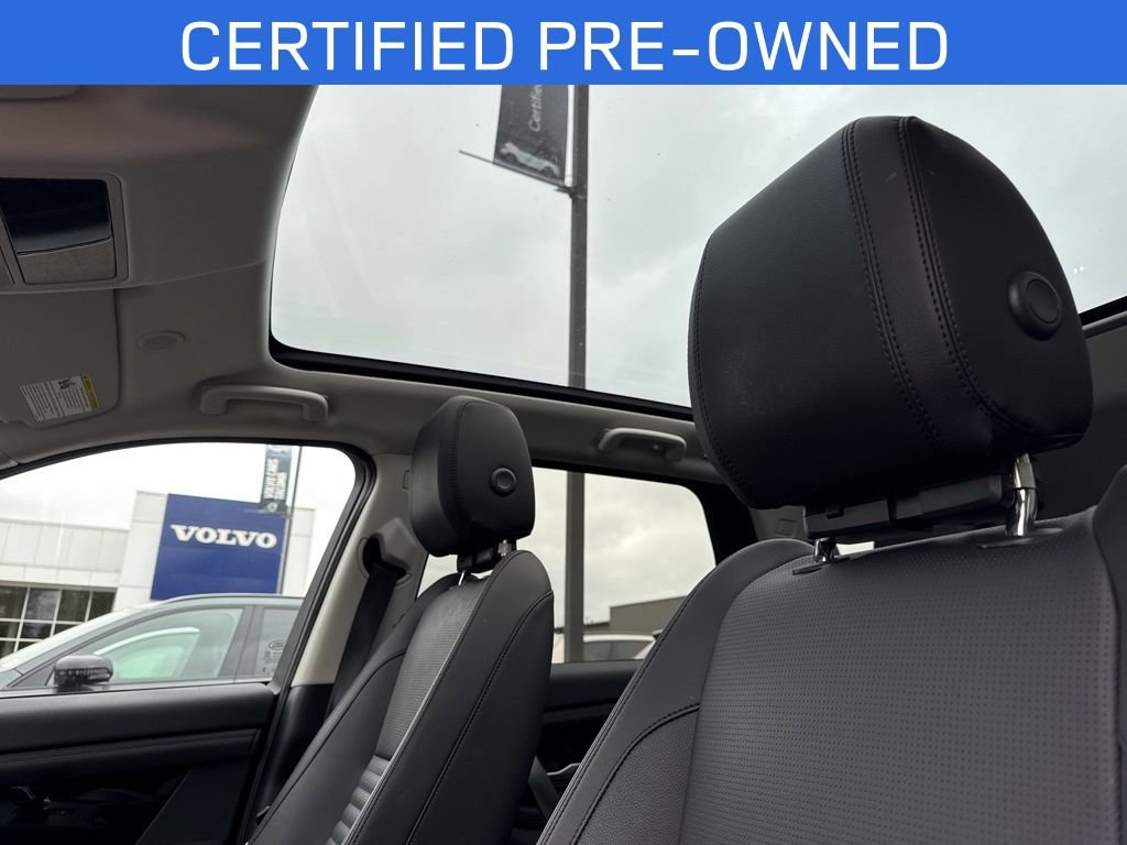 Certified 2025 Land Rover Discovery Sport S AWD/4WD image 14