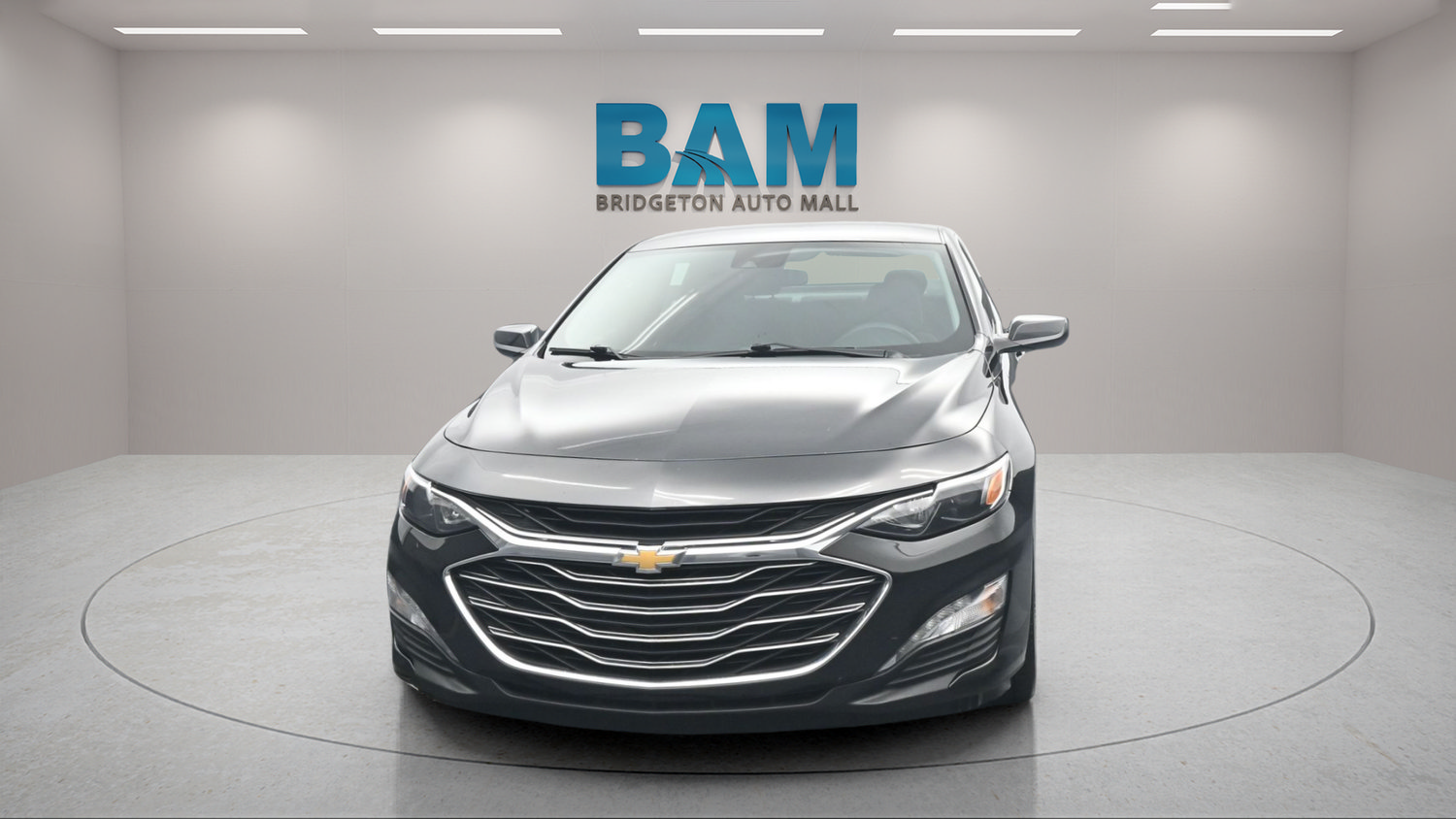 Used 2024 Chevrolet Malibu LT FWD image 2
