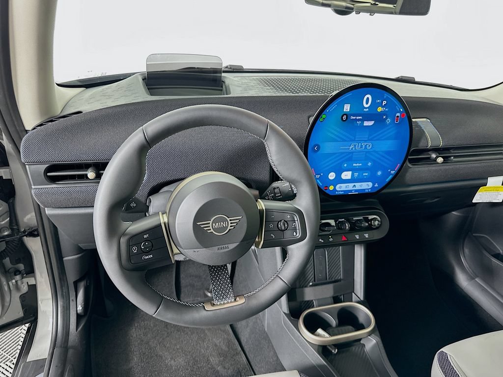 Certified 2025 MINI Cooper 2-Door Hardtop FWD image 18