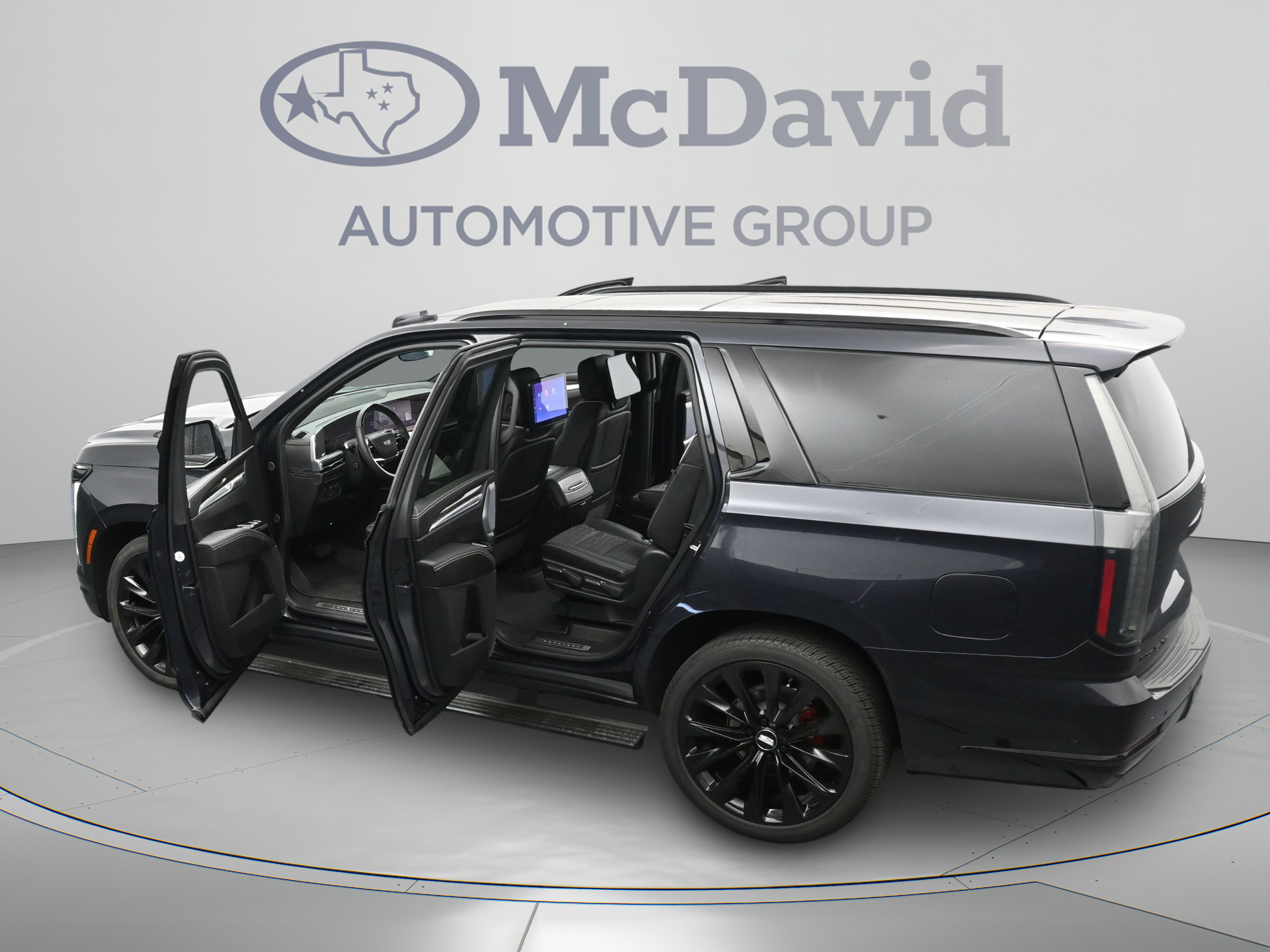 Used 2026 Cadillac Escalade Platinum Sport w/ LPO, ONYX Package AWD/4WD image 44