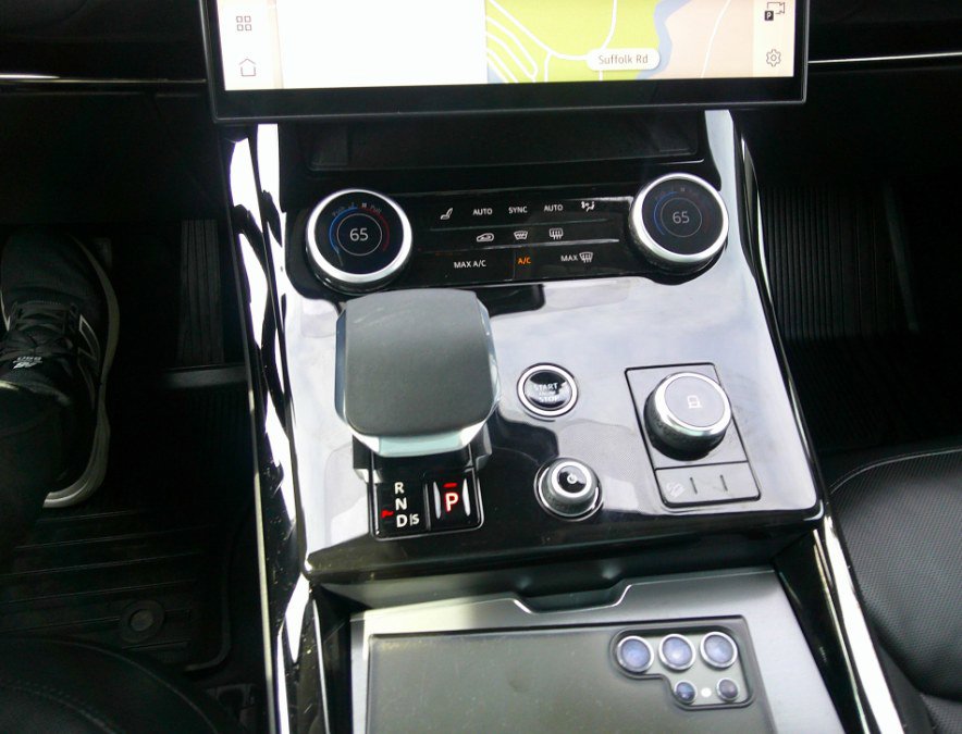 Used 2023 Land Rover Range Rover Sport SE image 34