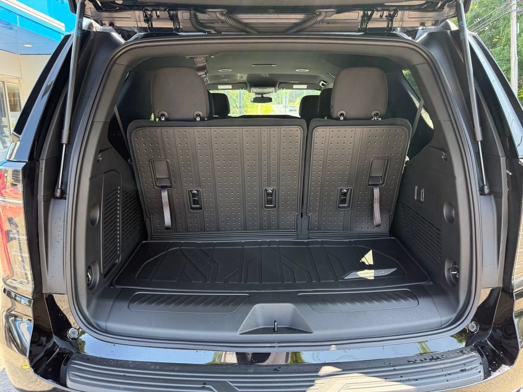 New 2026 Chevrolet Tahoe LS w/ LPO, Dark Essentials Package AWD/4WD image 29