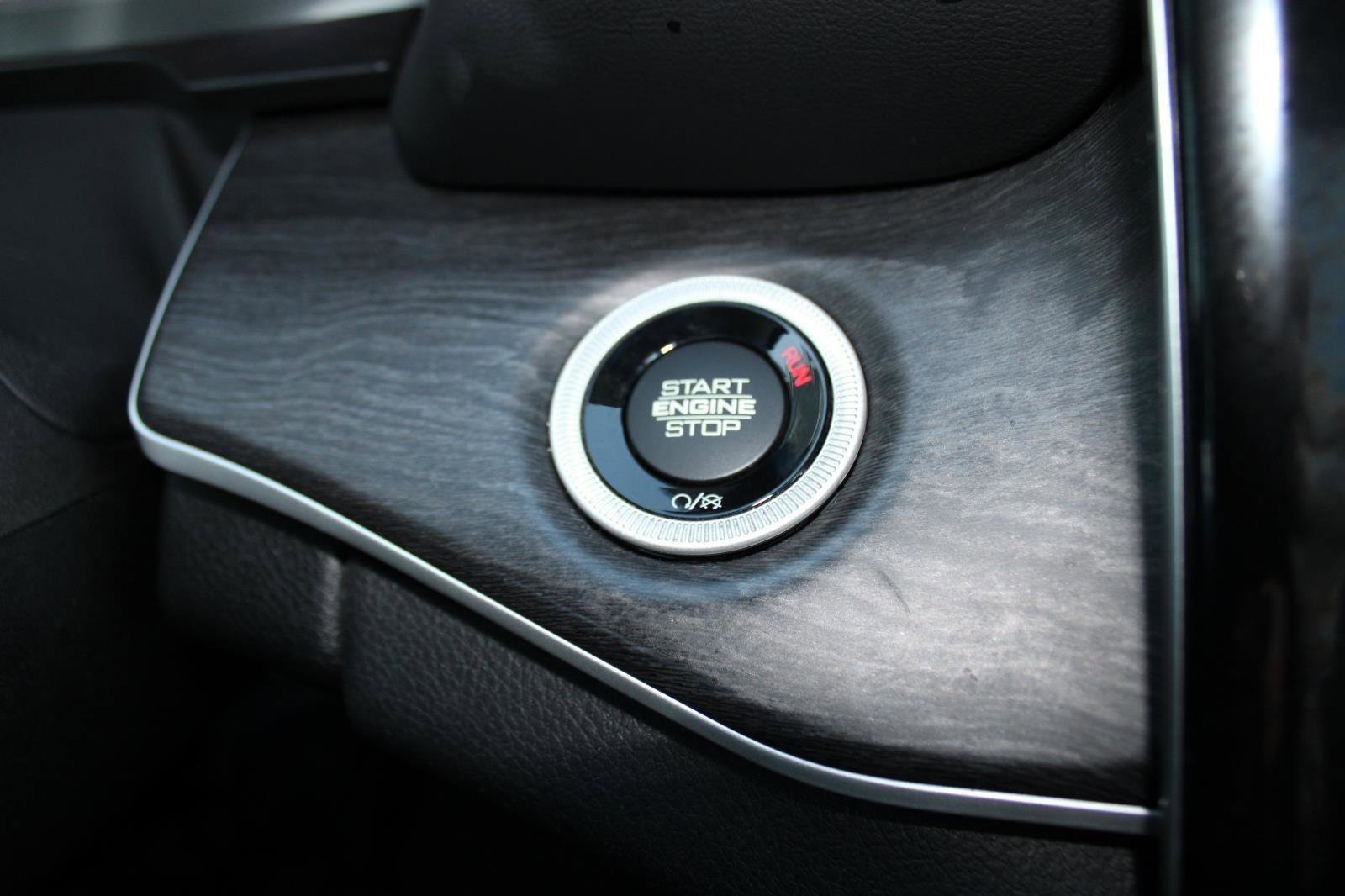 Used 2021 Jeep Grand Cherokee L Limited image 20