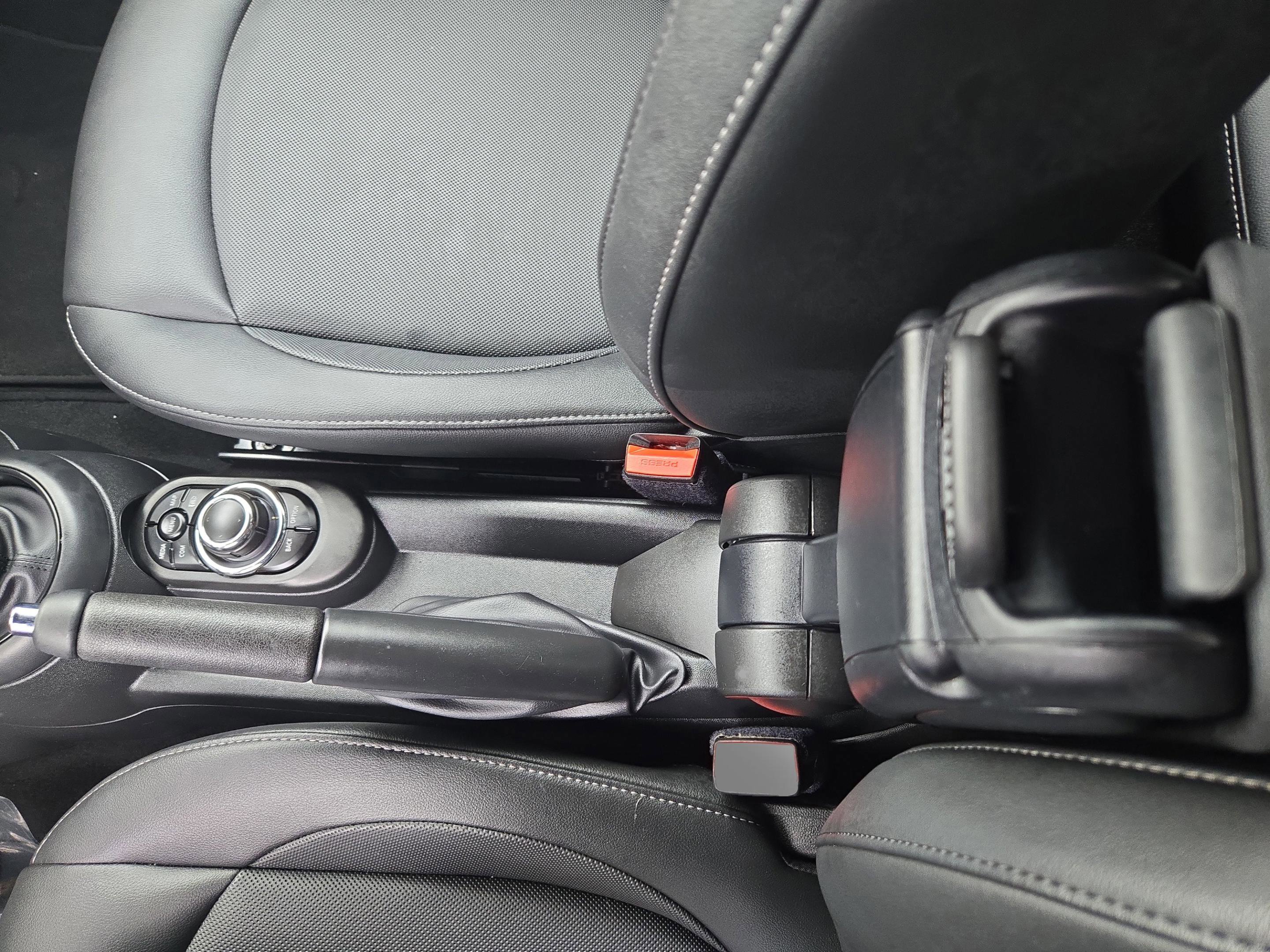 Used 2023 MINI Cooper Convertible image 32