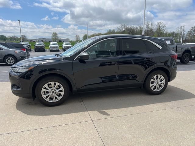 Used 2024 Ford Escape Active w/ Cold Weather Package FWD image 1