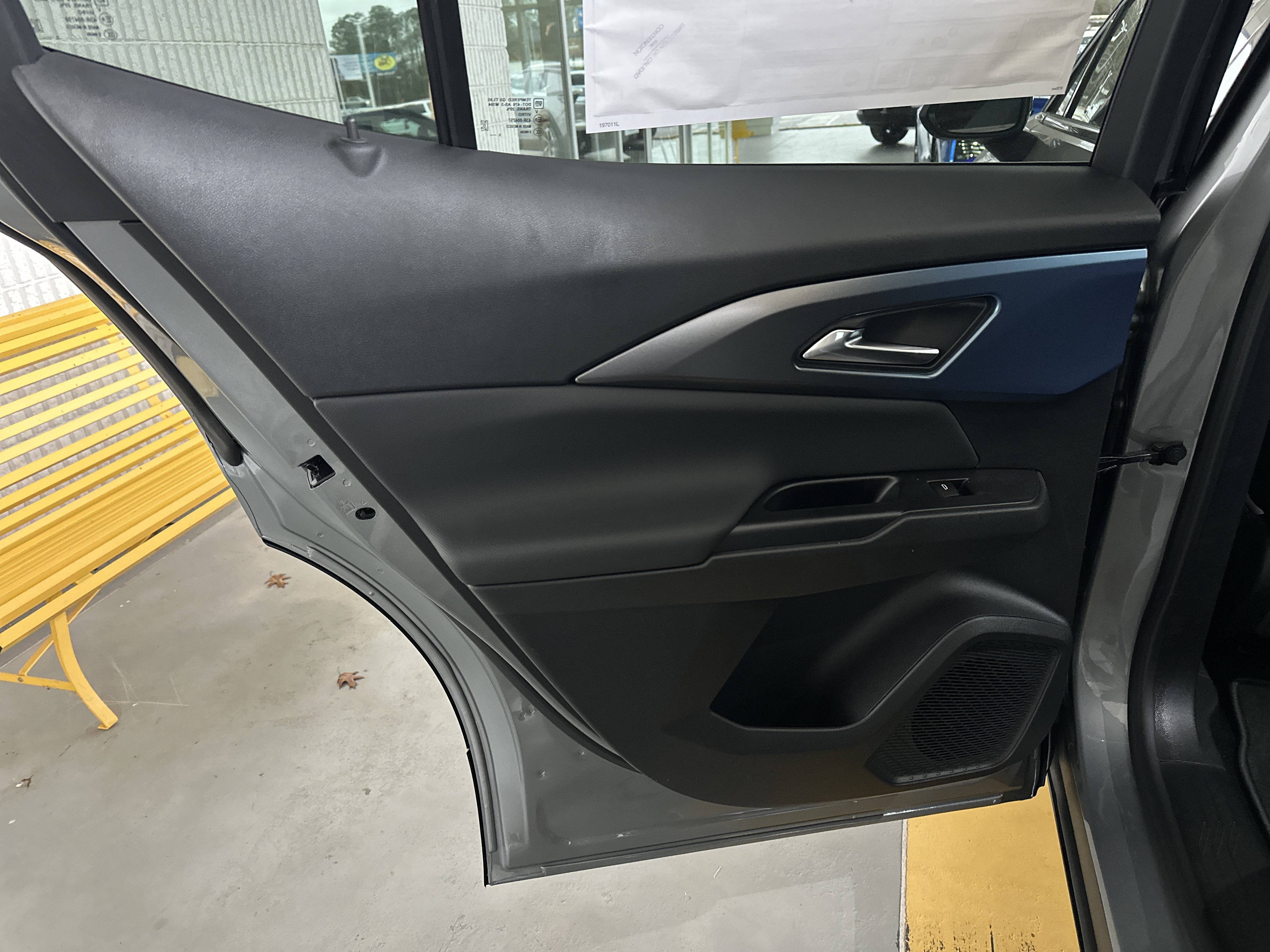 New 2026 Chevrolet Equinox EV LT AWD/4WD image 23