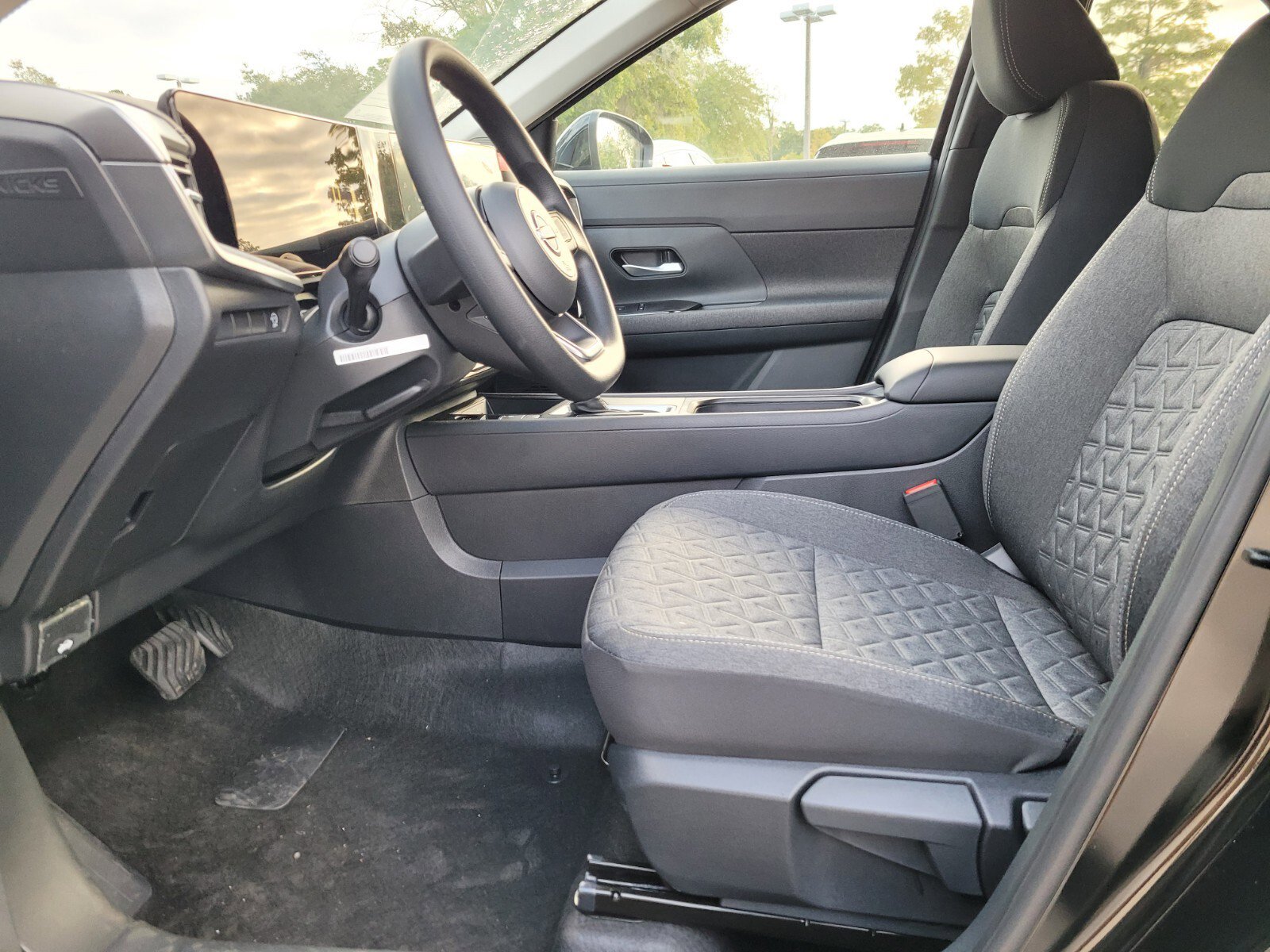 New 2026 Nissan Kicks SV image 11