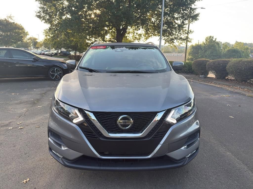 Certified 2022 Nissan Rogue Sport SV w/ Technology Package image 2