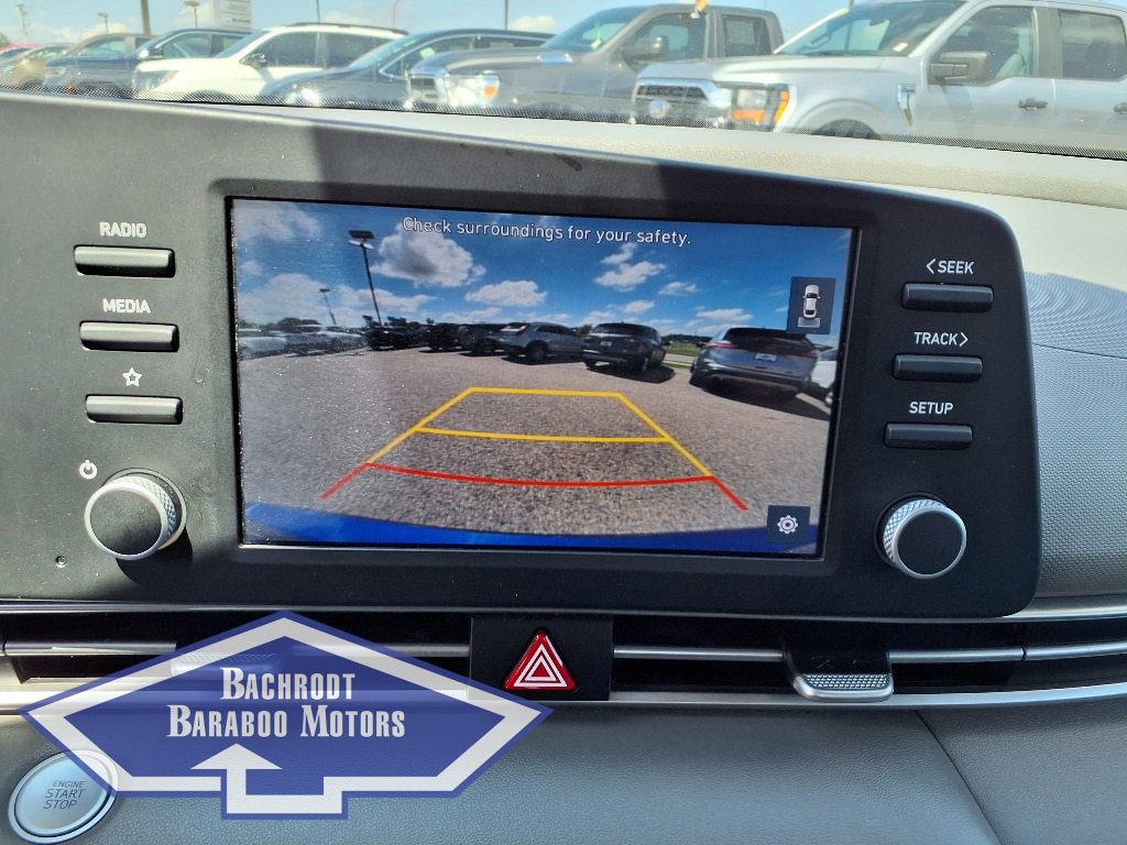 Used 2023 Hyundai Elantra SEL image 28