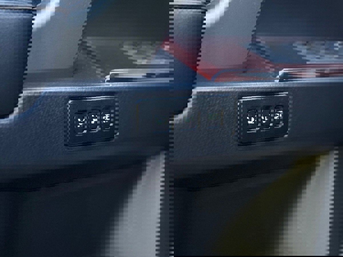 Used 2018 Lexus GX 460 Premium w/ Premium Package AWD/4WD image 11