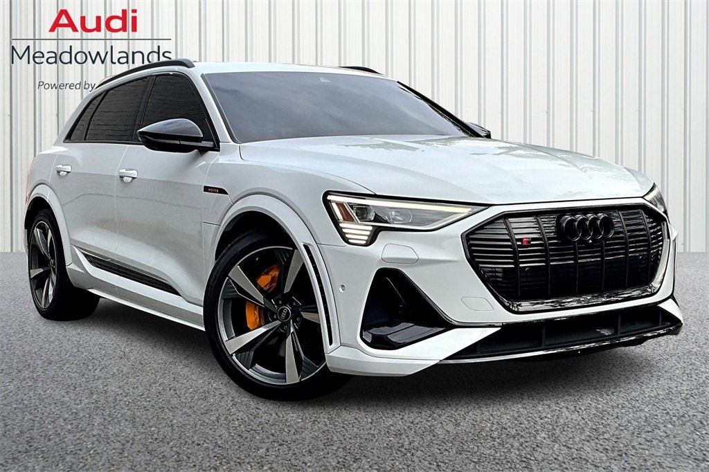 Used 2022 Audi e-tron S Premium Plus w/ 21" Black Optic Package image 3