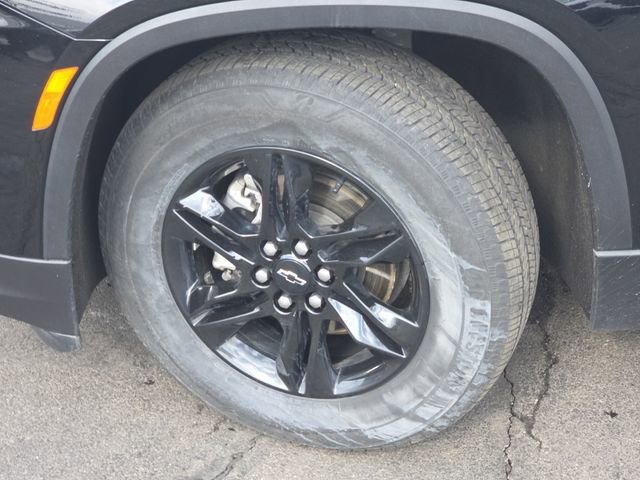 Used 2023 Chevrolet Traverse LS w/ Midnight/Sport Edition image 22