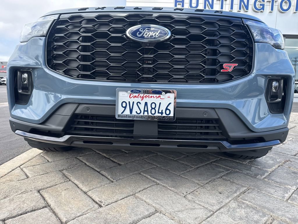 Used 2025 Ford Explorer ST w/ Sun And Sound Package AWD/4WD image 28