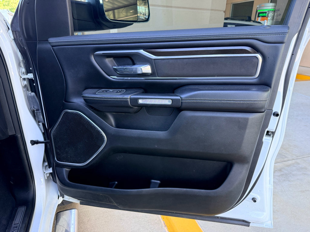 Used 2022 RAM 1500 Laramie AWD/4WD image 15