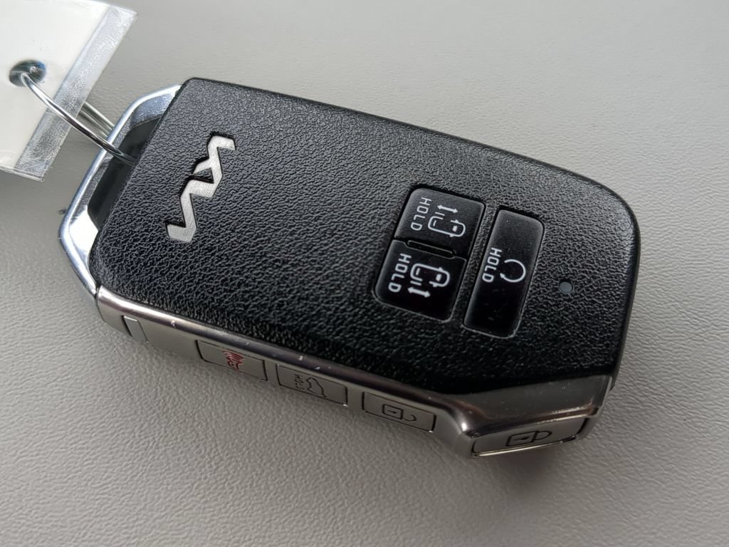Used 2024 Kia Carnival SX Prestige FWD image 34