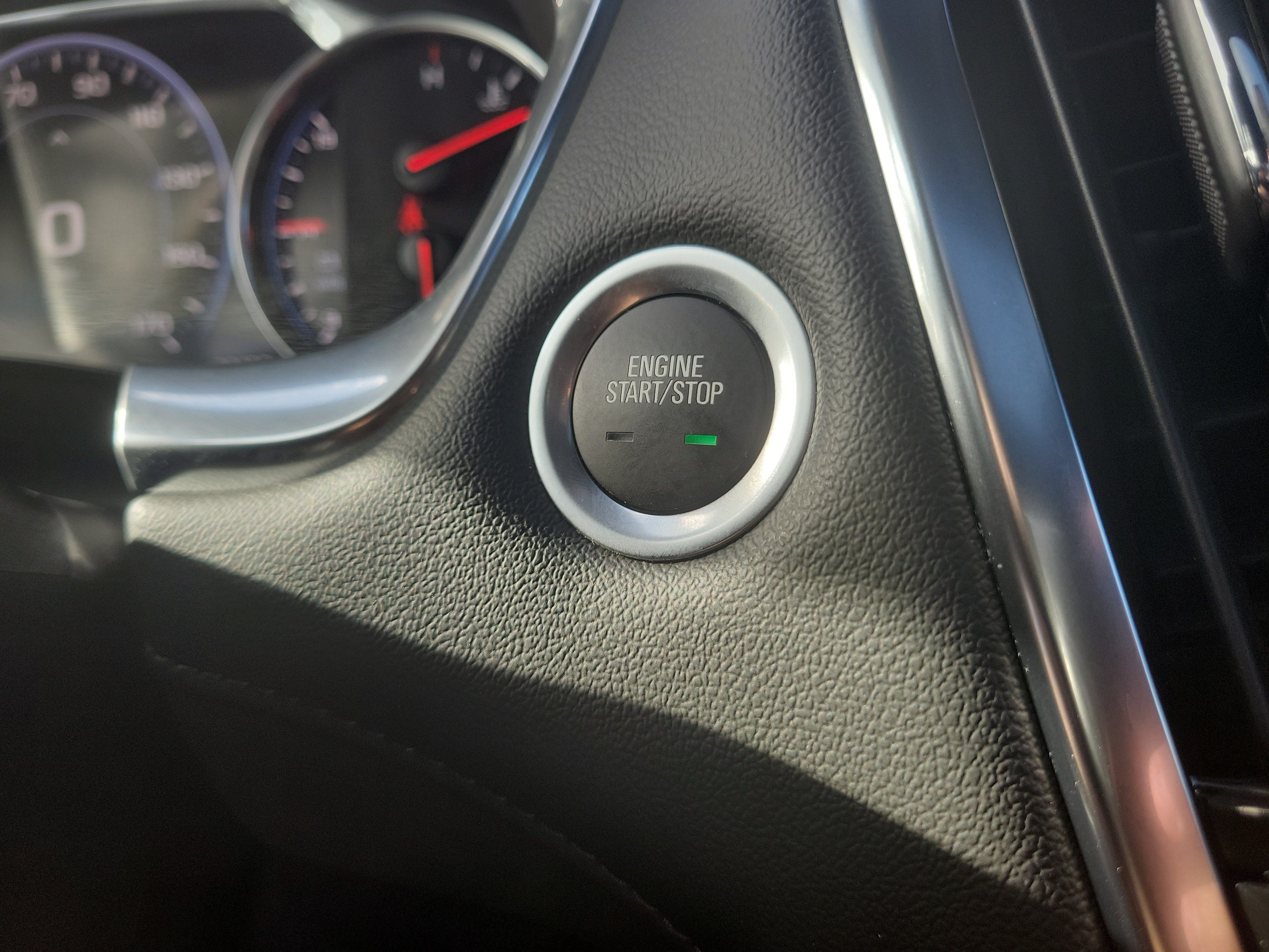 Used 2023 Chevrolet Traverse High Country FWD image 35