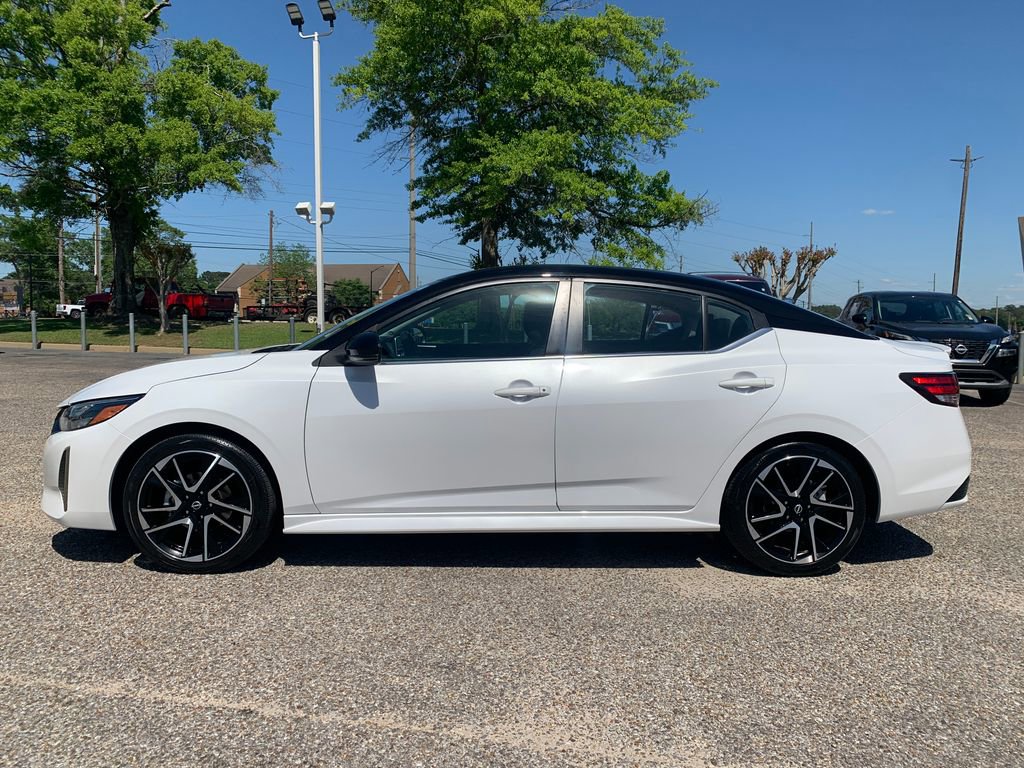 Used 2024 Nissan Sentra SR FWD image 5