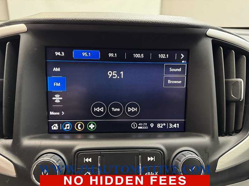 Used 2024 GMC Terrain SLT AWD/4WD image 22